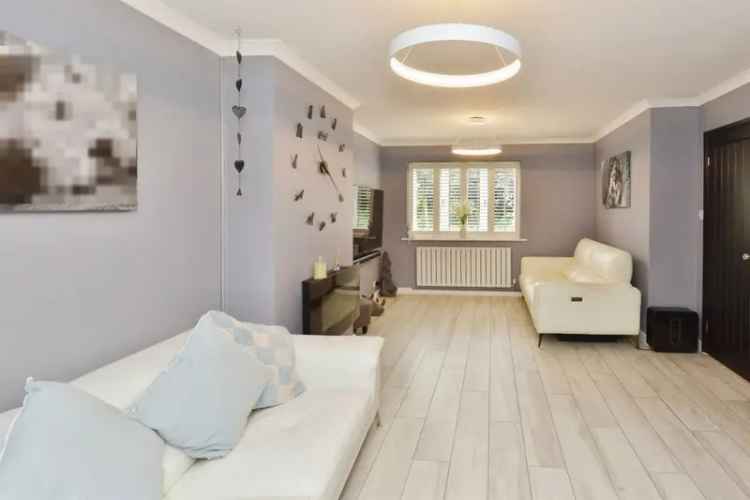 House For Sale in Hadrians Drive, Milton Keynes, England