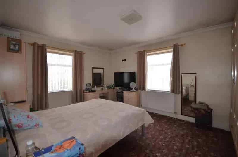 5 Bed House For Sale Planning Permission For Conversion