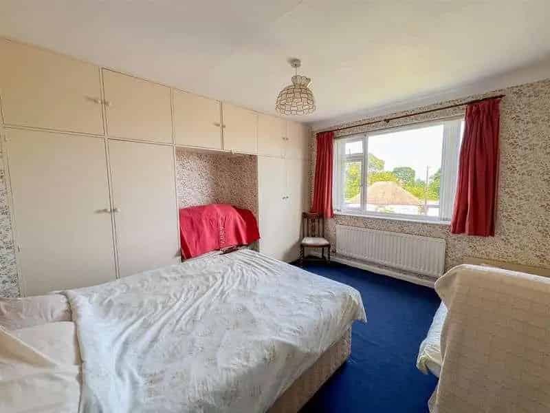 3 Bed Semi Detached House For Sale