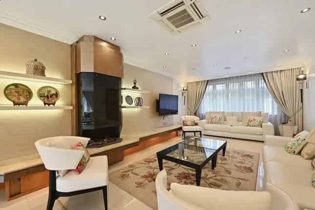 Luxury 5-Bedroom Detached House with Gym, Sauna & Annex
