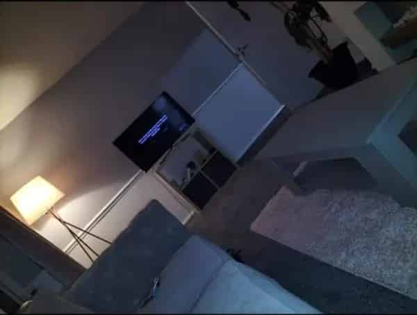 Spacious 2 Bedroom Flat with Garden and Private Entrance