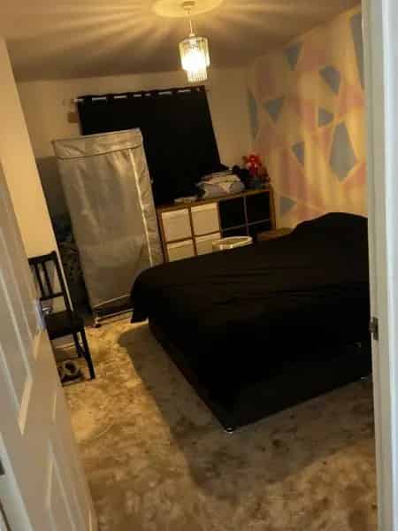 Large 2 Bed Ground Floor Maisonette Near School and Pub