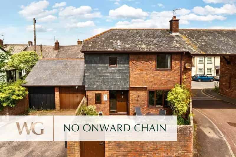 3 Bedroom Detached House for Sale in Ide, Exeter