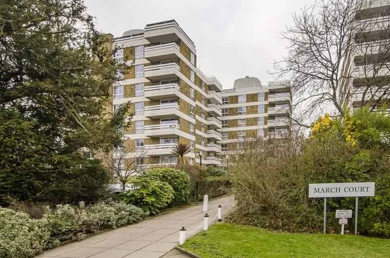 3 Bedroom Apartment to Rent in West Putney