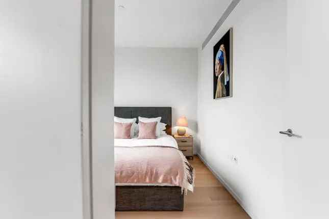 Flat for sale in Lillie Square, London SW6