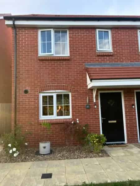 2 Double Bedroom House New Build Lovely Garden