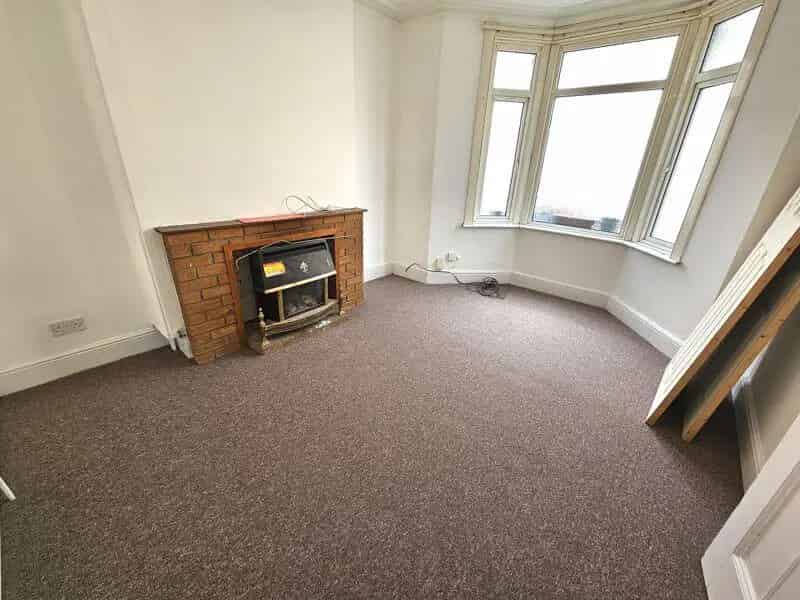 2 Bedroom Victorian Terraced House To Rent