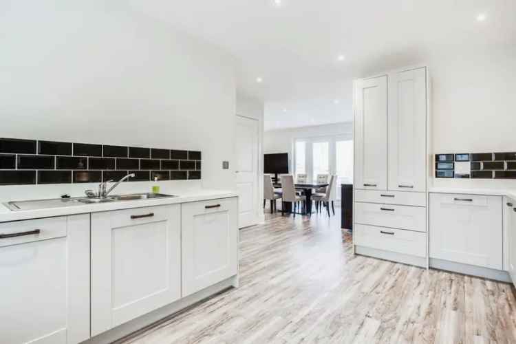 Four Bedroom Detached Modern Home Wakefield