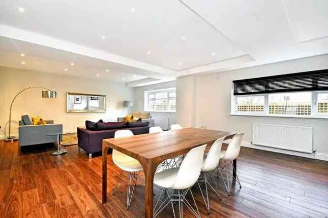 4 Bedroom Terraced House for Rent in West Hampstead