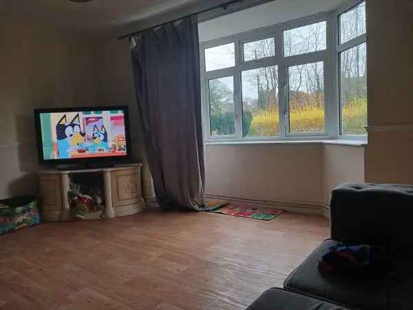 Flat For Rent in Winchester, England