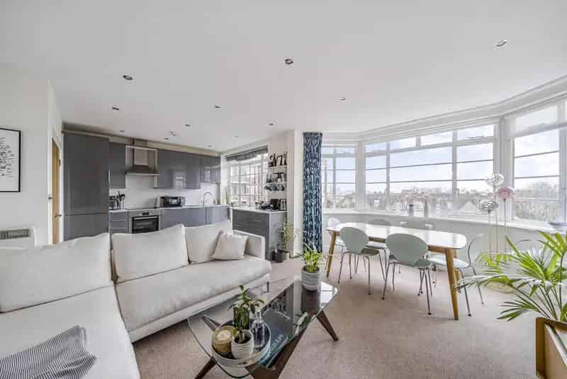 Spacious 2-Double Bedroom Apartment near Belsize Village NW3