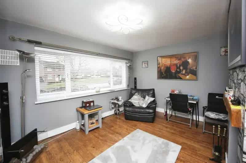 3 Bed Semi Detached House Batchley Redditch