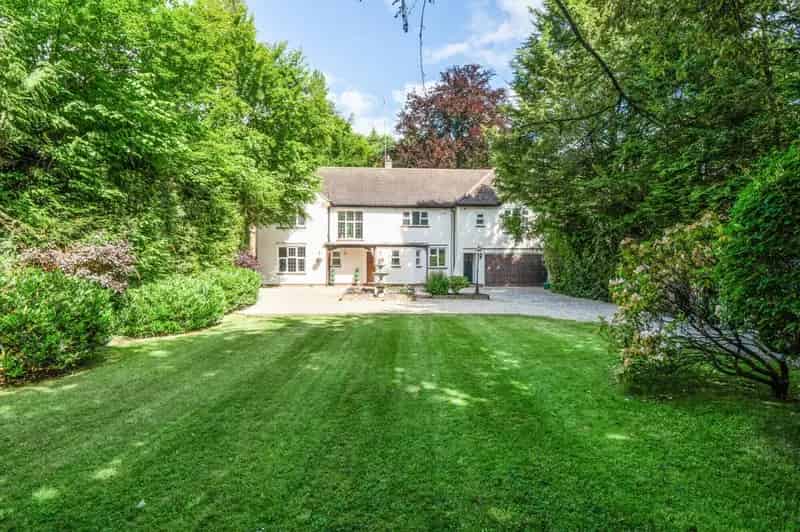 5 6 Bedroom Detached House for Sale Boxmoor