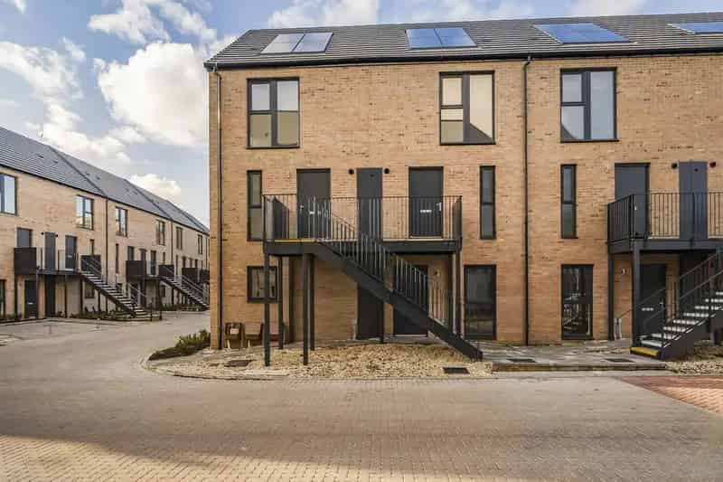 2 Bedroom Flat to Rent