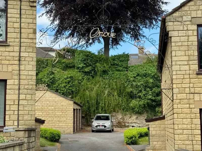 1 Bed Flat for Sale Wetherby - First Floor Apartment near Town Centre