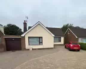 Spacious 4 Bed Detached Chalet Bungalow