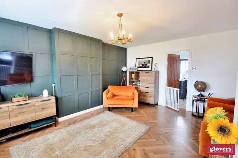 3 bedroom town house for sale