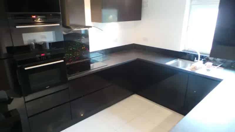 2 Bedroom Apartment Didsbury Modern Fully Furnished Near Shops Transport