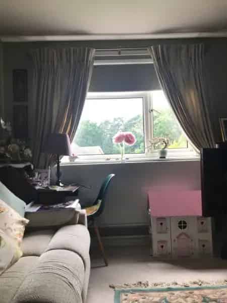First Floor Flat in Sheltered Accommodation with Communal Gardens and Laundry