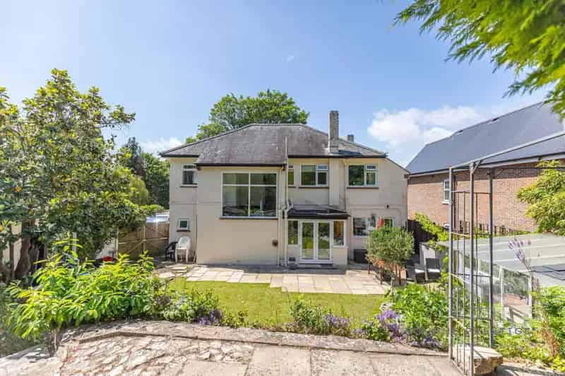4 Bedroom Detached House for Sale in Meyrick Park