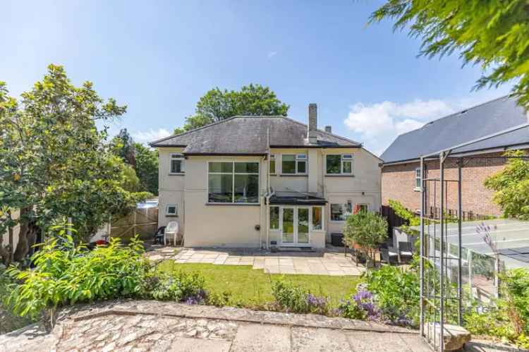 4 Bedroom Detached House for Sale in Meyrick Park