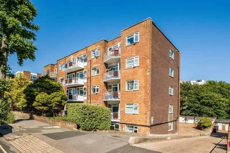 2 Bedroom Apartment for Sale Hove Palmeira