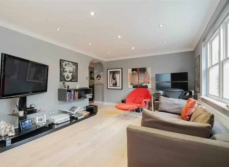 Flat For Sale , London, England