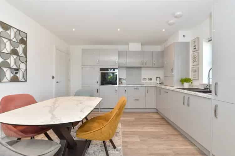 2 Bedroom Apartment for Sale