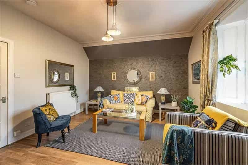 2 Bed Flat Hawick - Character Filled Apartment near Town Centre