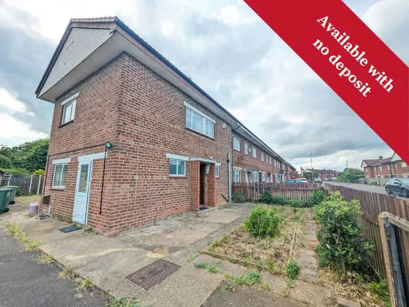 3 Bedroom Semi-Detached House Near Grantham Town Centre