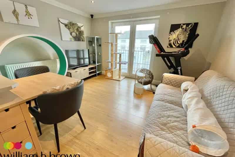 Two Bedroom Apartment Near Train Station Zero Deposit Available