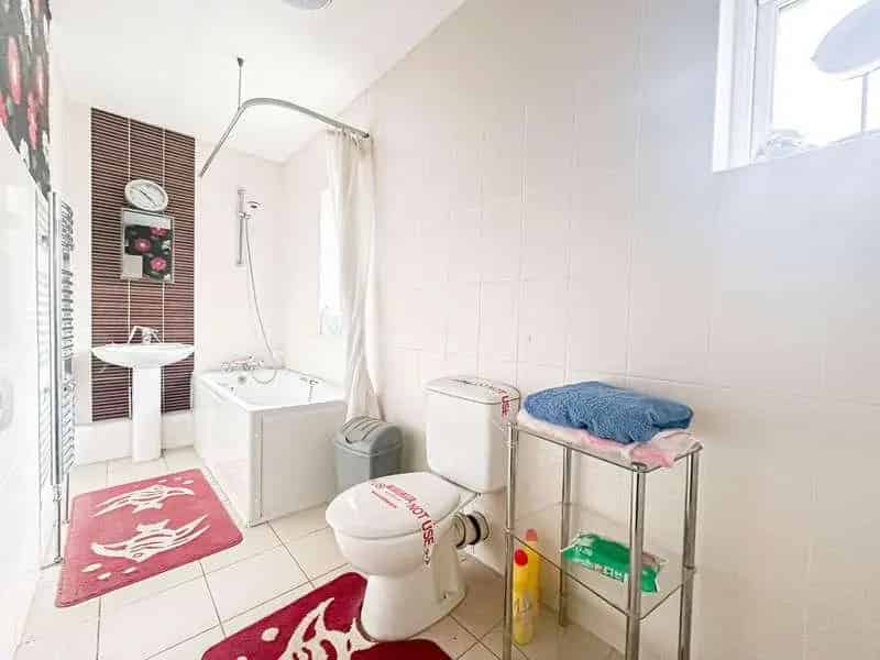 3 Bed Semi-Detached House for Sale West Allerton