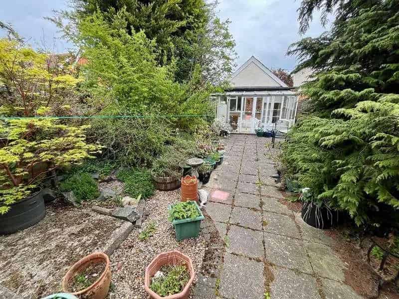 2 Bed House for Sale