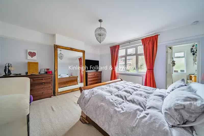Four Bedroom Family Home Shortlands