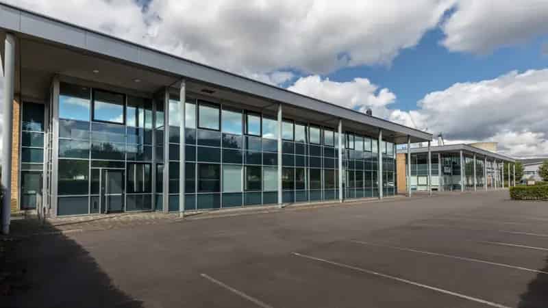 Warehouse Unit for Lease Slough Trading Estate 7573 sq ft