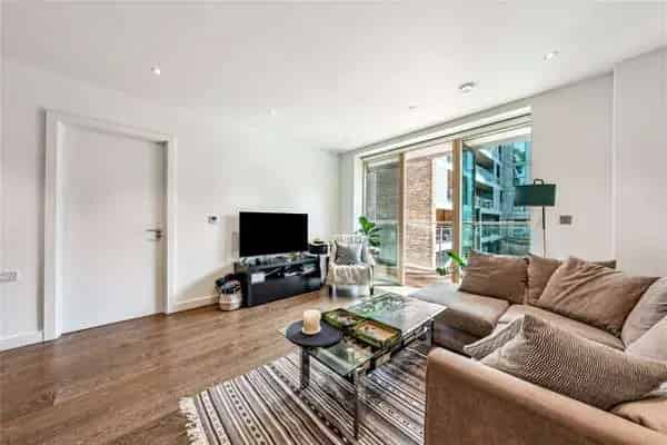 Birchside Apartments Queens Park Place Modern Apartment for Sale