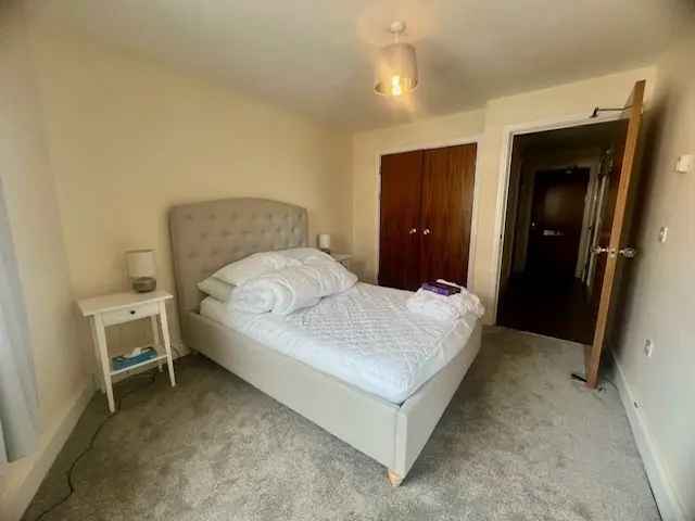 Cardiff Bay Apartment One Bedroom Water Views Parking