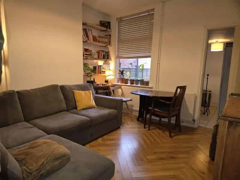 2 Bedroom Terraced House for Sale - Recently Renovated