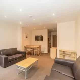 2 Bed Duplex Apartment Manchester - Students Professionals