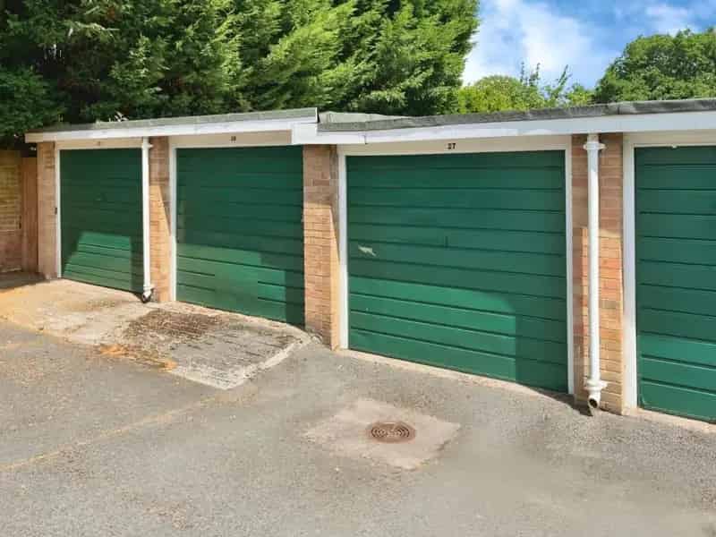 2 Bed Flat for Sale - First Floor Apartment with Garage