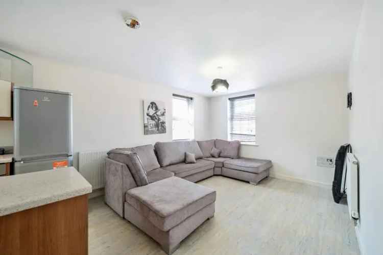 1 Bedroom Flat for Sale in Riccall - No Onward Chain