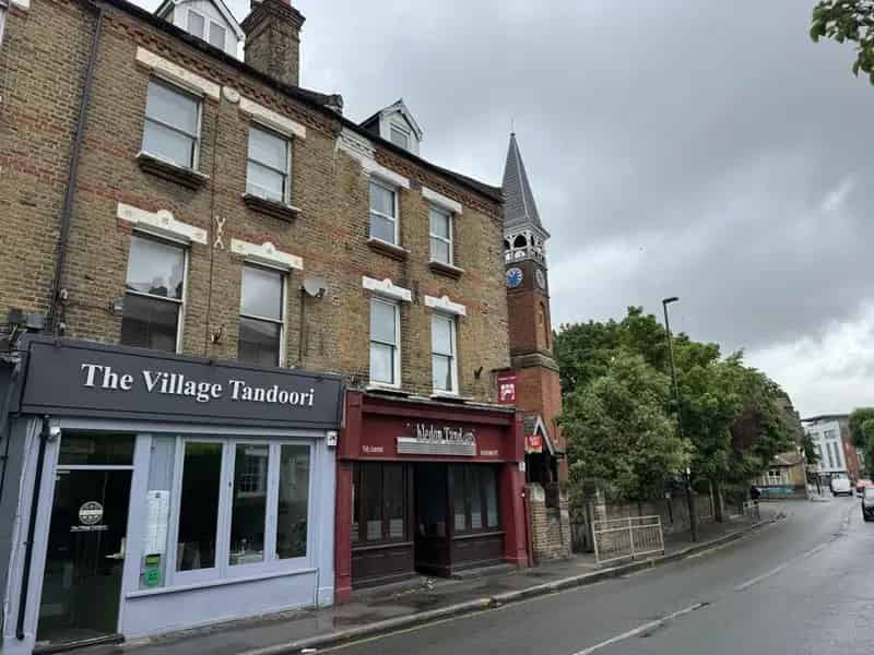 Five Storey End Terrace Property with Planning Permission for Flat Conversion