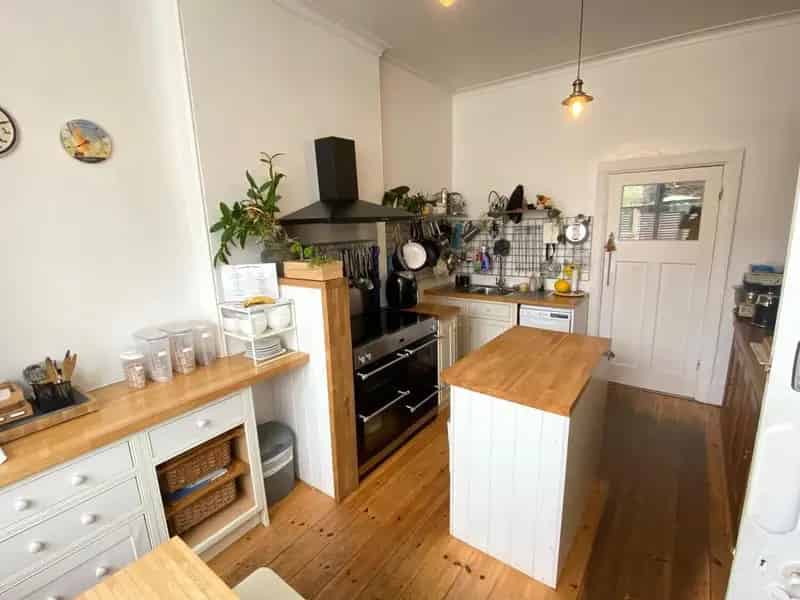 4 Bedroom Semi Detached House with B&B Potential in Tintagel