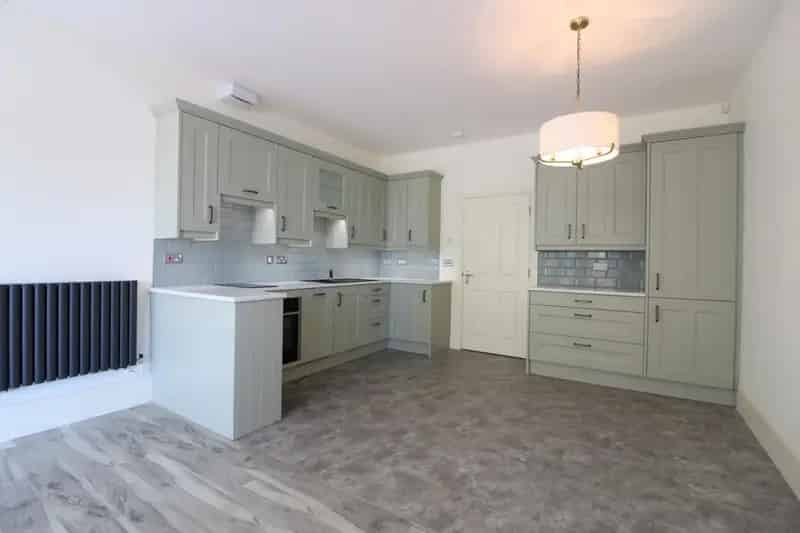 2 bedroom Flat
 For Sale