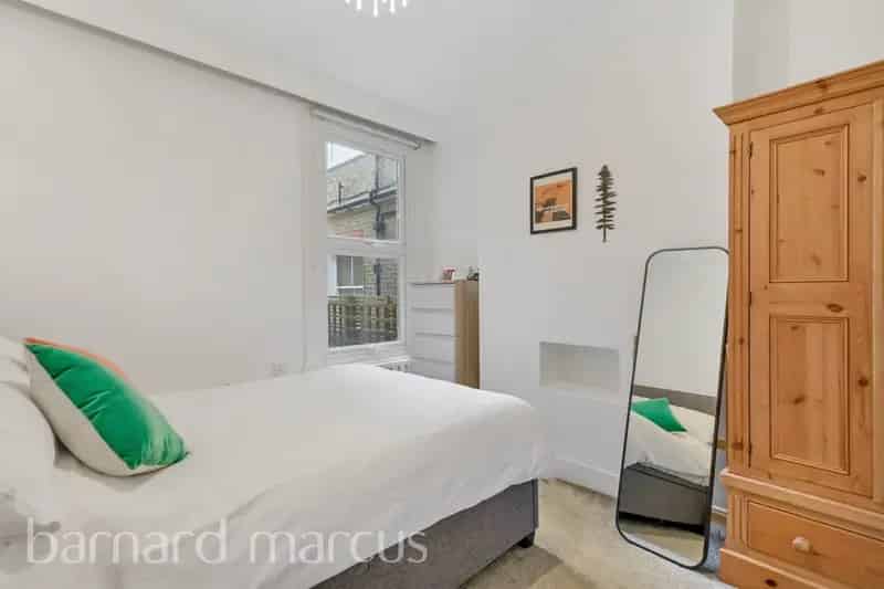 2-Bed House Southfield Road W4 - Pet-Friendly Garden - Close to Turnham Green Station