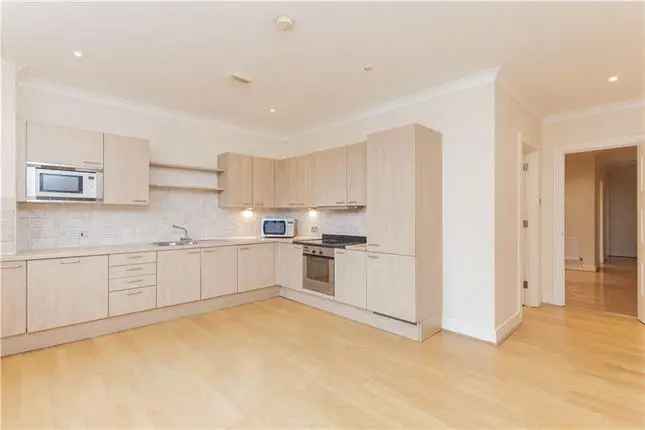 Flat for sale in Brasenose Drive, Harrods Village SW13