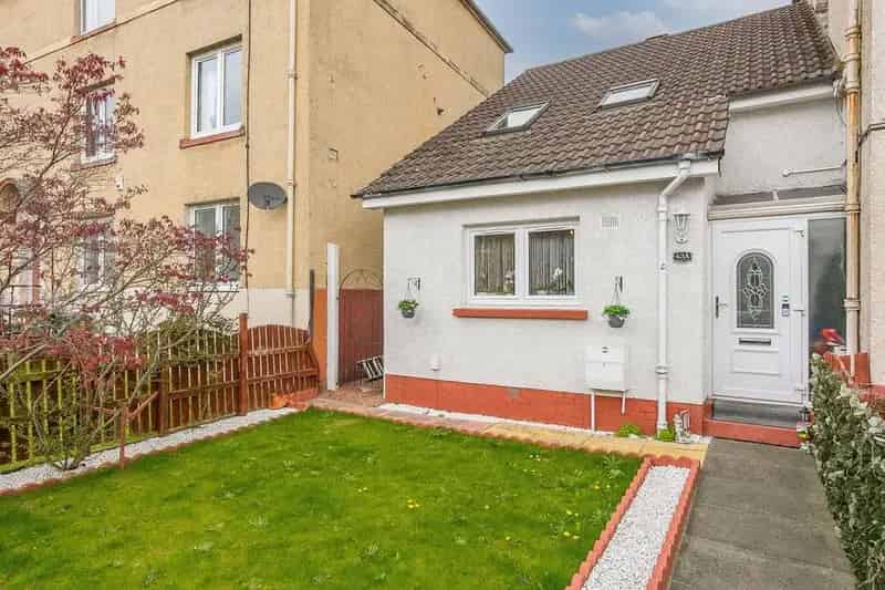 2 Bedroom End Terrace House for Sale near Edinburgh City Centre