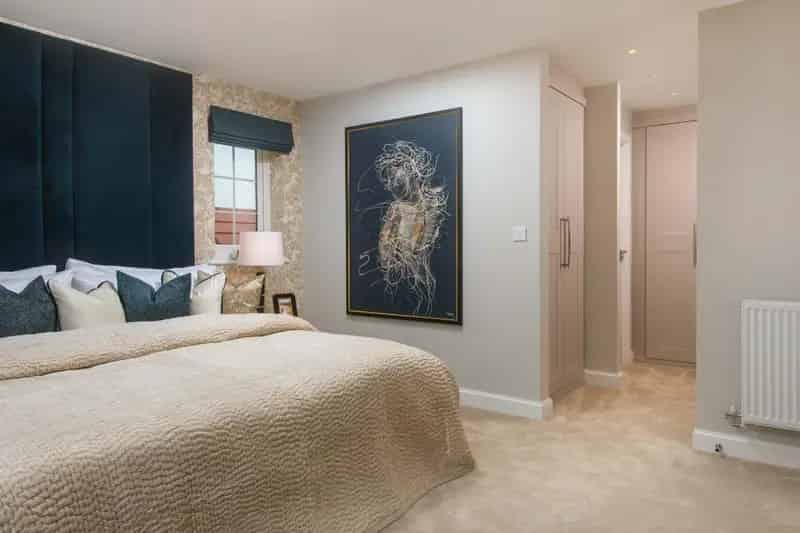 5 Bed Detached House For Sale