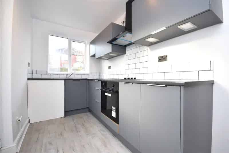 3 Bed Semi Detached House Morley