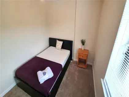3 Bedroom 100m² Furnished Flat Aberdeen